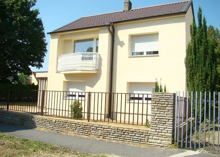 Acs Vendeghaz * ケストヘイ
